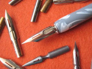 Set di 15 penne stilografiche vintage con portapenne in legno e inchiostro