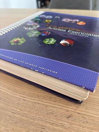 Guia de referencia de aceites esenciales.