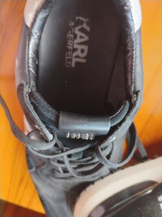 Zapatillas Karl Lagerfeld Negras y Blancas