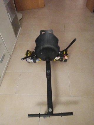 Hoverboard con asiento seminuevo