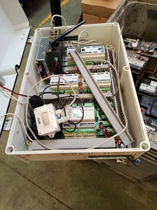 Caja estanca grande conexiones 34x52