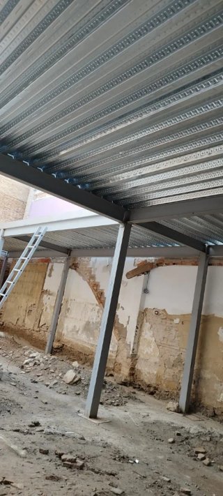 Soldadura y montaje estructuras metálicas