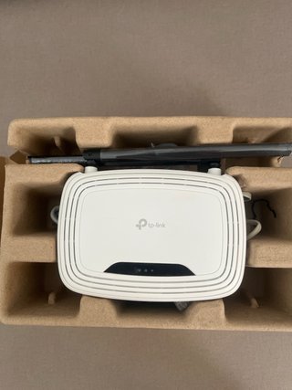 Router TP-Link TL-WR841N 300Mbps WiFi