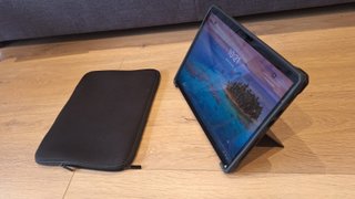 Microsoft Surface Pro 8 i7/16GB/1TB + extras