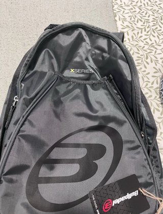 Pala Bullpadel XSeries + Mochila
