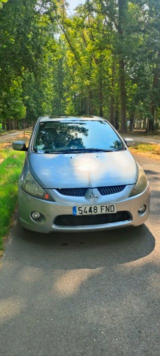 Mitsubishi Grandis 2007