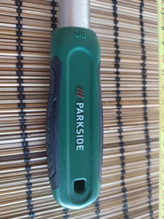 Carraca extensible Parkside 3/8 + vasos 15, 16, 17