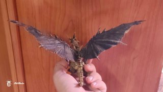 Figura de dragón detallada