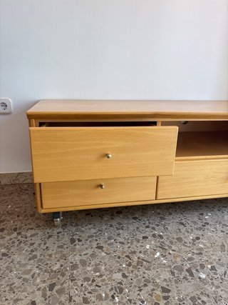 Mueble TV y armario salón madera