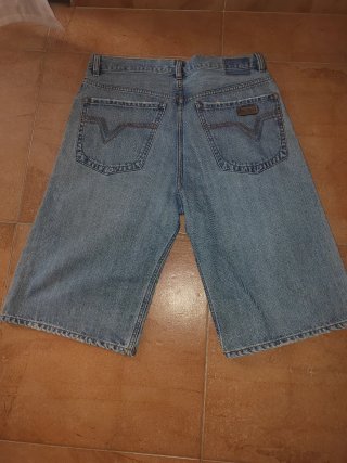 Pantalón corto vaquero Volcom.