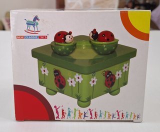 Carillon in legno con coccinelle