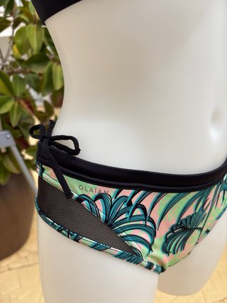 Bikini Olaian Negro y Estampado Tropical