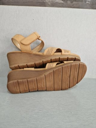Sandalias Beige Tallas 36 a la 41 nuevas