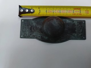 Tirador de puerta antiguo bronce