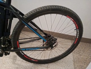 Bicicleta Montaña 29er INDUR Negra/Roja