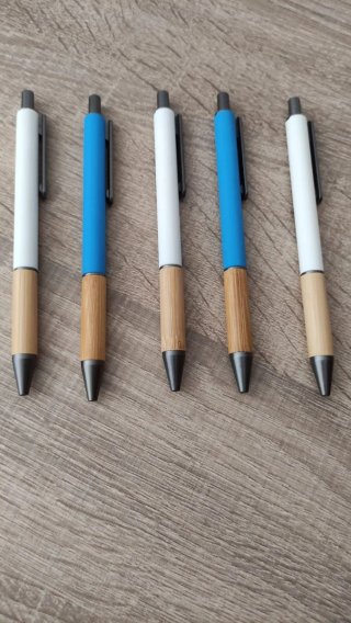 Lote 5 bolígrafos NALONAK madera y blanco/azul
