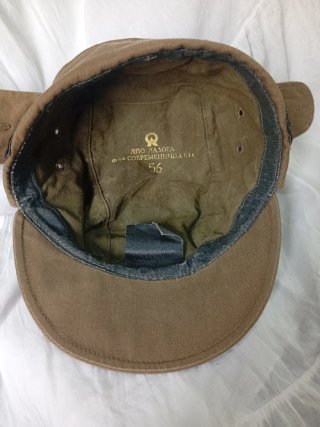 Gorro de invierno marrón y verde