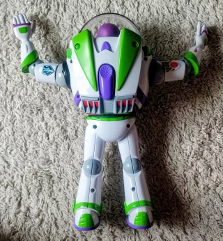 Buzz Lightyear Thinkway y VHS Toy Story
