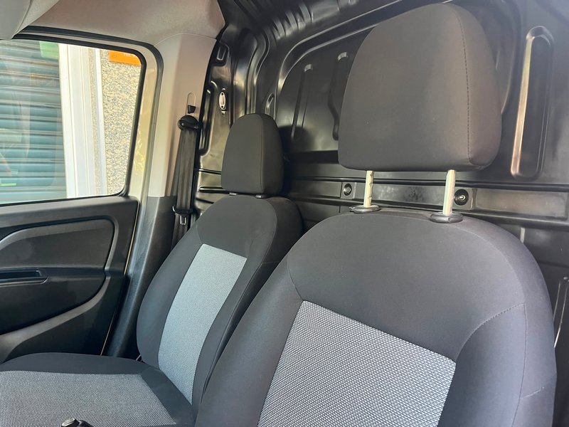Fiat Doblò 2019, foto 11