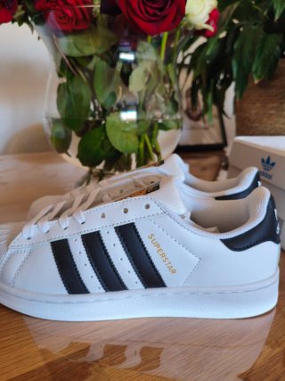 Adidas Superstar T-40 Blancas y Negras