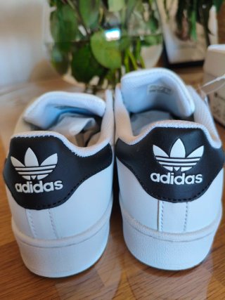 Adidas Superstar T-40 Blancas y Negras