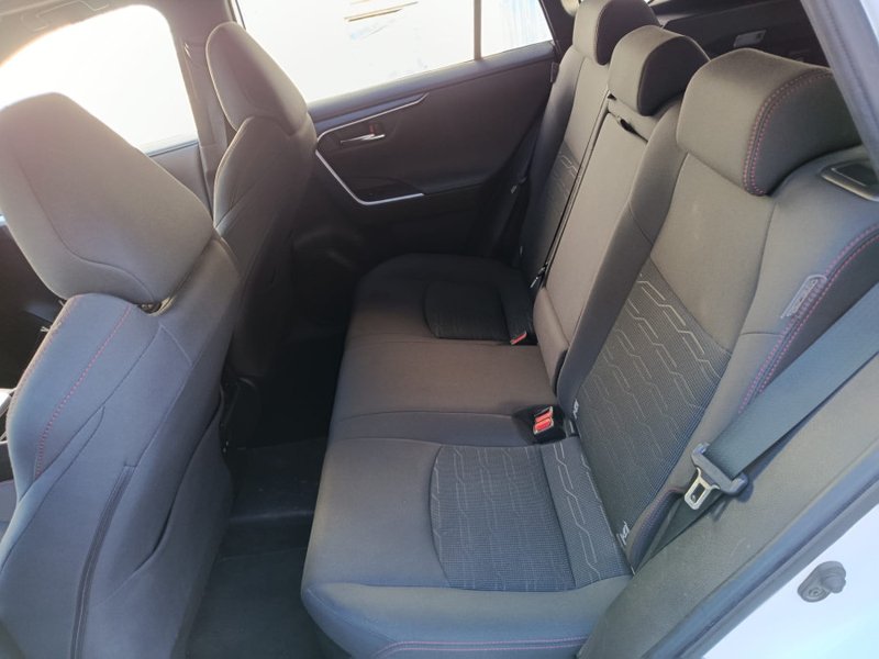 Toyota RAV4 2022, foto 20