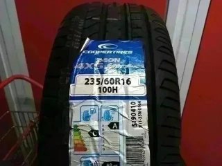 235 60 R16 100H Cooper - 1 neumático SIN USO