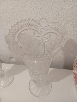 Jarrón de cristal tallado