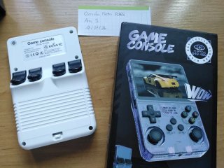 Consola Retro R36S Blanca + Caja Original