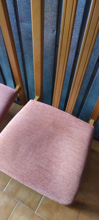 Juego de 4 Sillas de Comedor de Madera