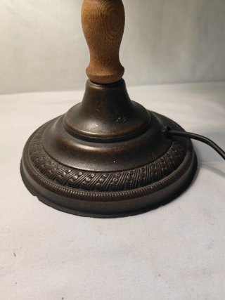 Lampada da tavolo stile Liberty