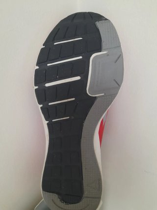 Zapatillas Reebok Runner 4.0 en el color "Radiant