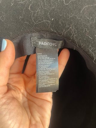 Sombrero Negro con aro dorado