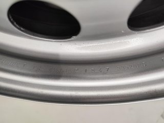 Llanta de chapa de 16 pulgadas Peugeot Citroën