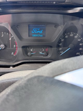 Furgoneta ford transit custom 9 plazas