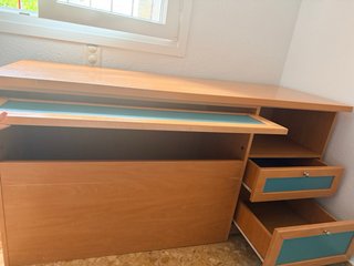 Arcón madera con cajones y estantería