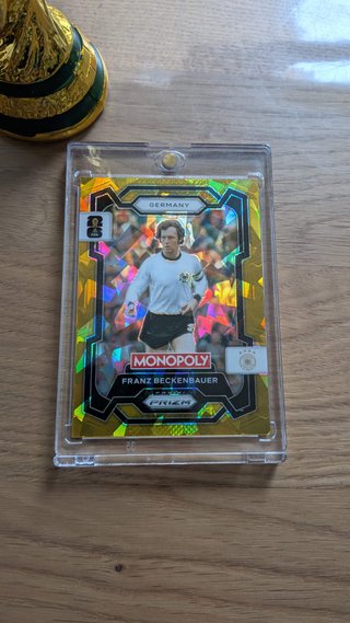 Cartas MONOPOLY PRIZM Platini y Beckenbauer