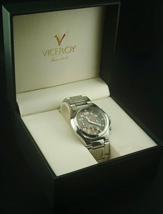 Viceroy 43607 – Revisado, cristal nuevo y estuche