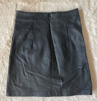 Falda mini efecto piel negra Talla XXS