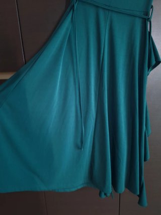 Abito verde elegante lungo maniche corte nuovo