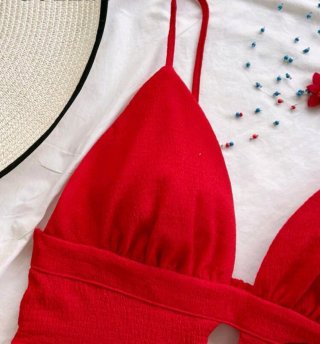 Mono rojo corto