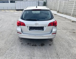 Opel Astra 2015