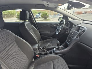 Opel Astra 2015