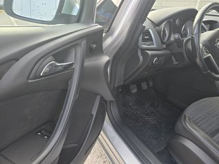 Opel Astra 2015