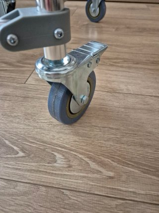Silla geriátrica para el baño
