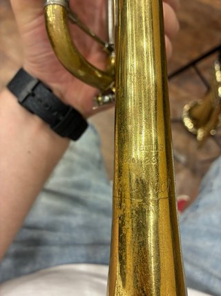 Trompeta Bach Stradivarius 239 en Do (C)