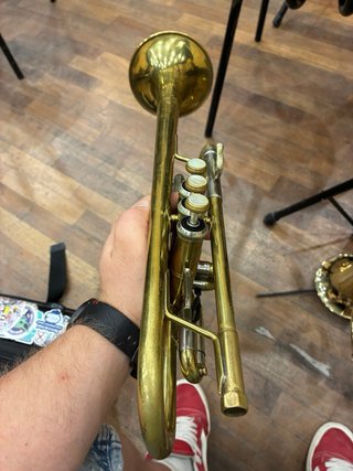 Trompeta Bach Stradivarius 239 en Do (C)