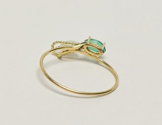 Anillo Oro 18kt Esmeralda y Perla Barroca