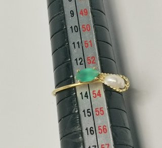 Anillo Oro 18kt Esmeralda y Perla Barroca