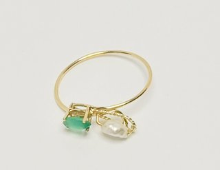 Anillo Oro 18kt Esmeralda y Perla Barroca